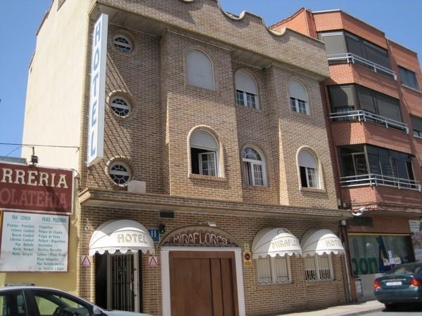 Hotel Miraflores 阿尔考本达斯 外观 照片